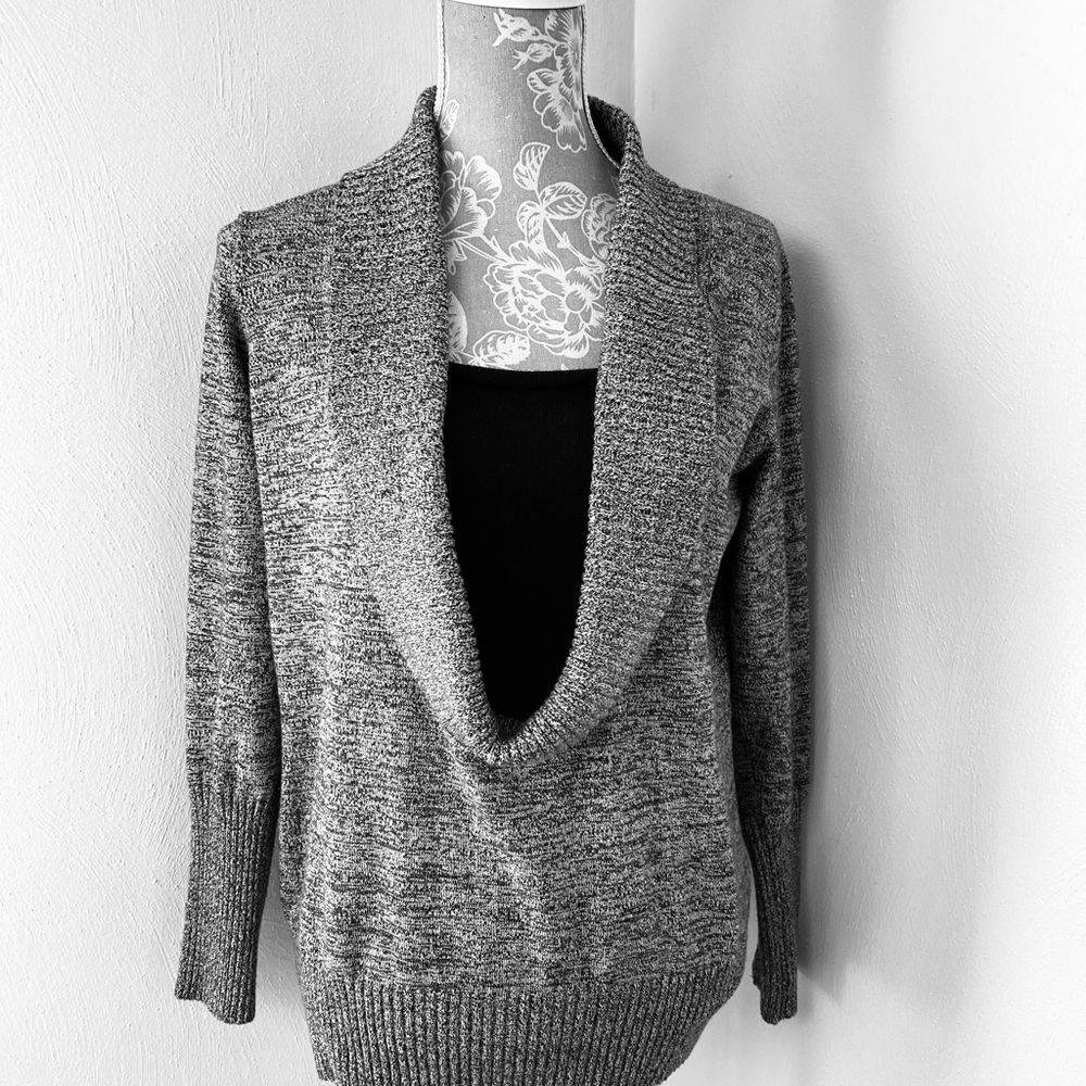 Rox & Ali Shawl Neck Sweater. Gray/Black. Sz L.